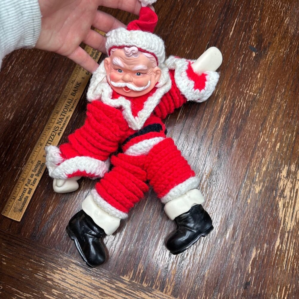 Vintage 60s/70s Santa Claus Crochet Doll Figure With Plastic Face & Boots - Picture 2 of 8